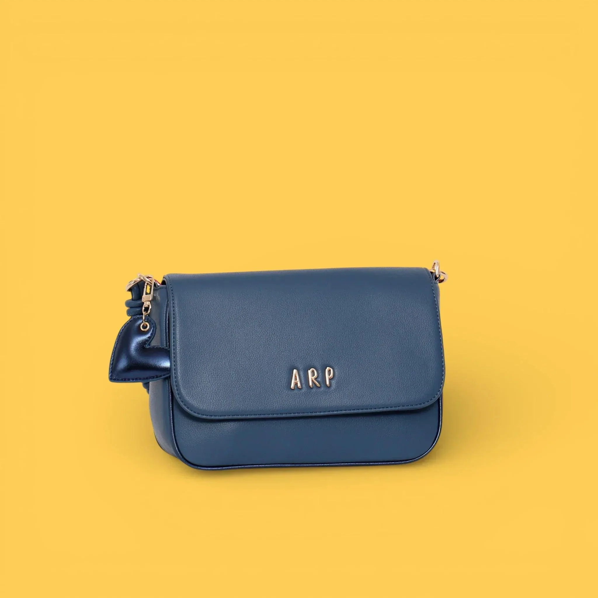 BANDOLERA TAPA CORDON LOVE AZUL
