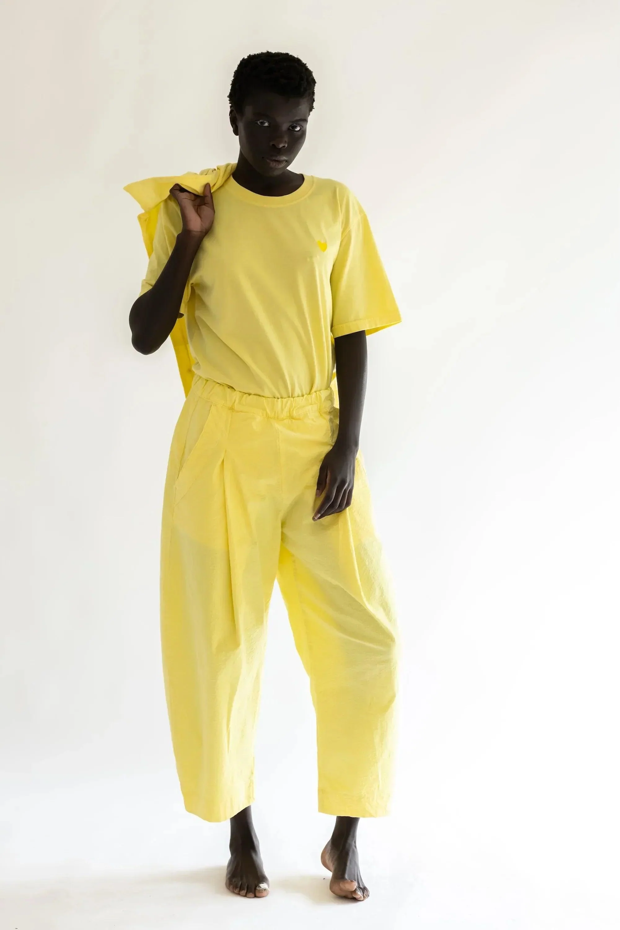 CAMISETA AGATHA X COLORS AMARILLO - Image 2