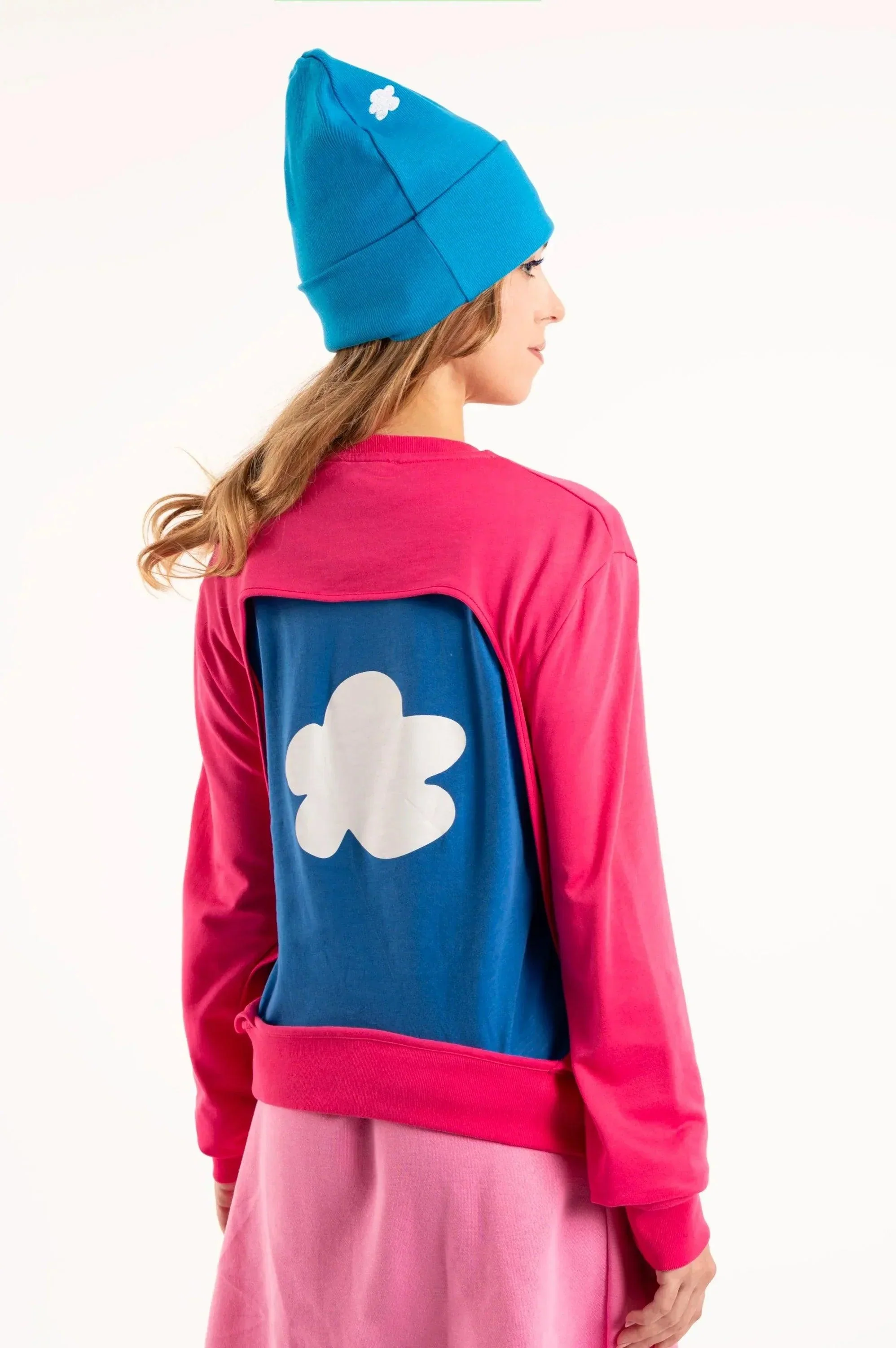 SUDADERA ARP FUCSIA CUADRADO ABIERTO DETRÁS - Image 2