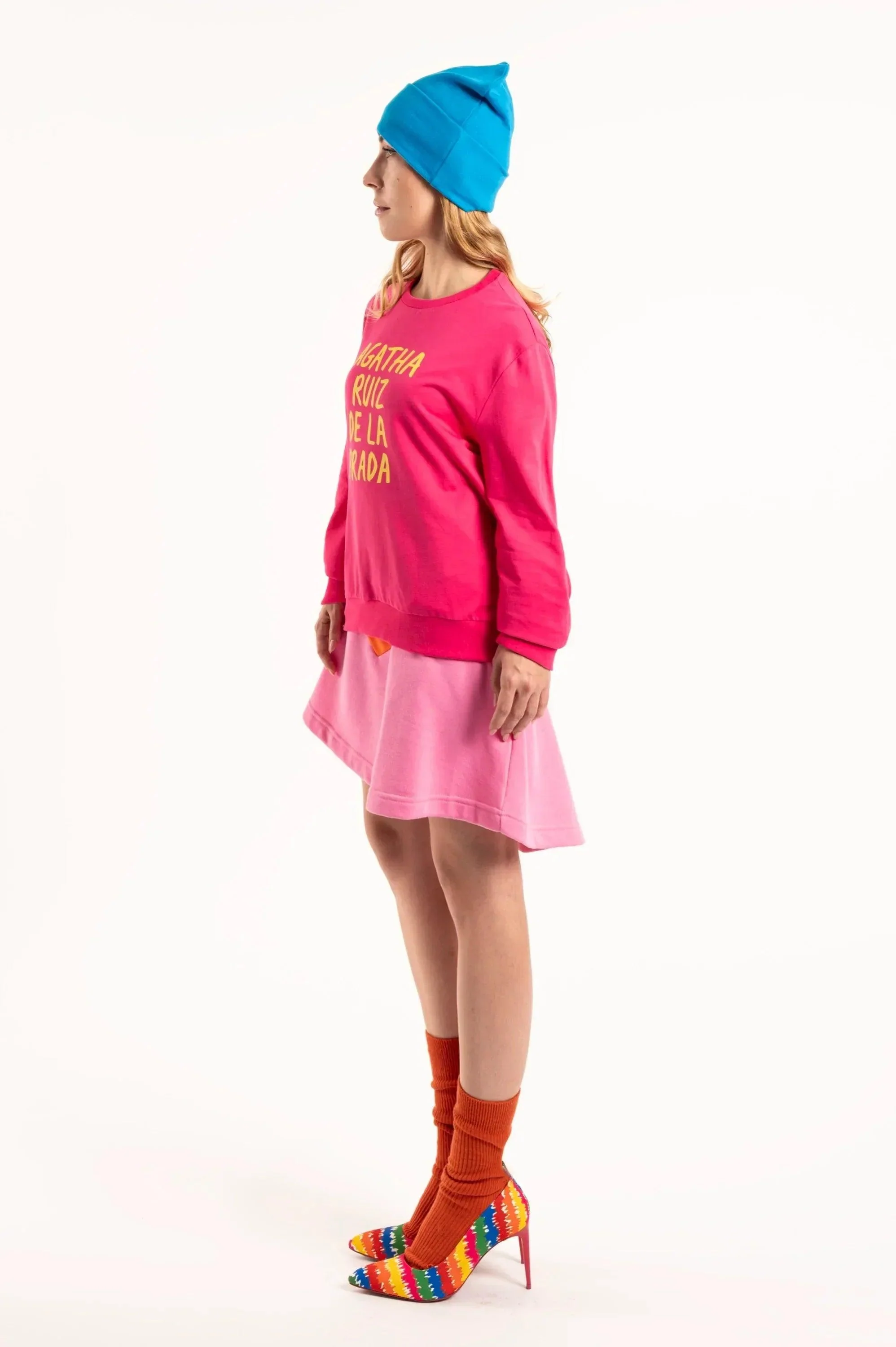 SUDADERA ARP FUCSIA CUADRADO ABIERTO DETRÁS - Image 7