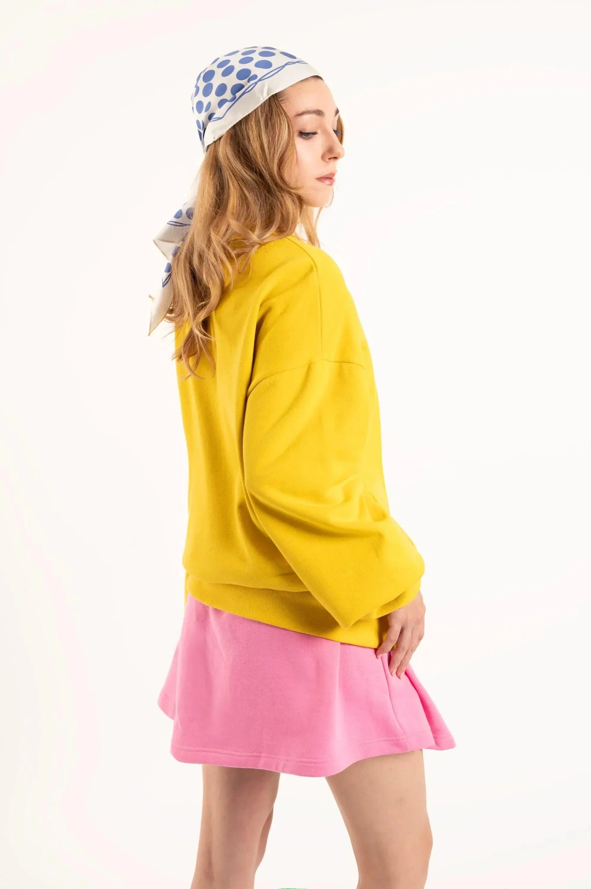 SUDADERA MUJER MOSTAZA FLOR FUCSIA - Image 6
