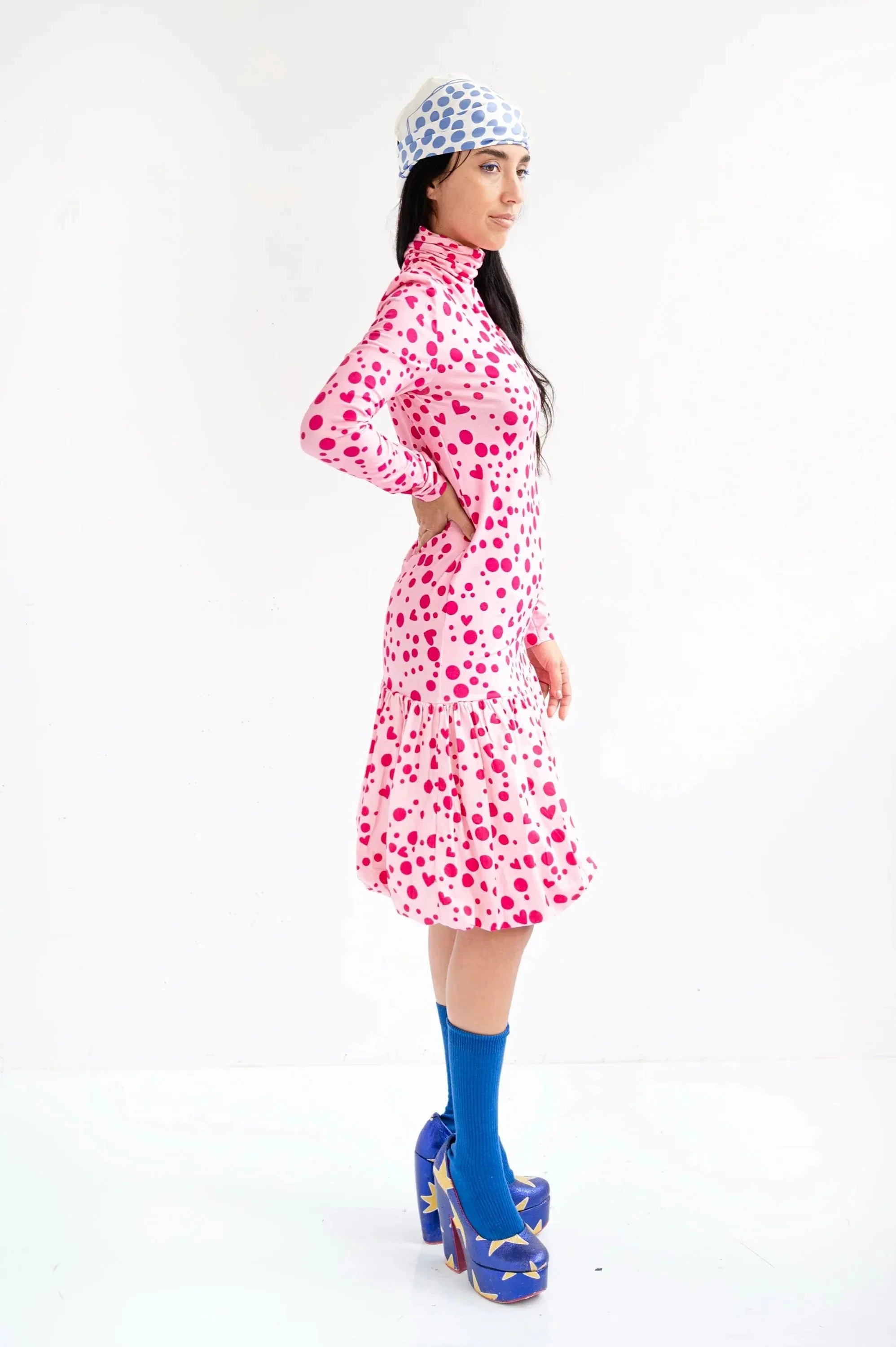 VESTIDO CORTO TOPOS CORAZONES ROSA - Image 2