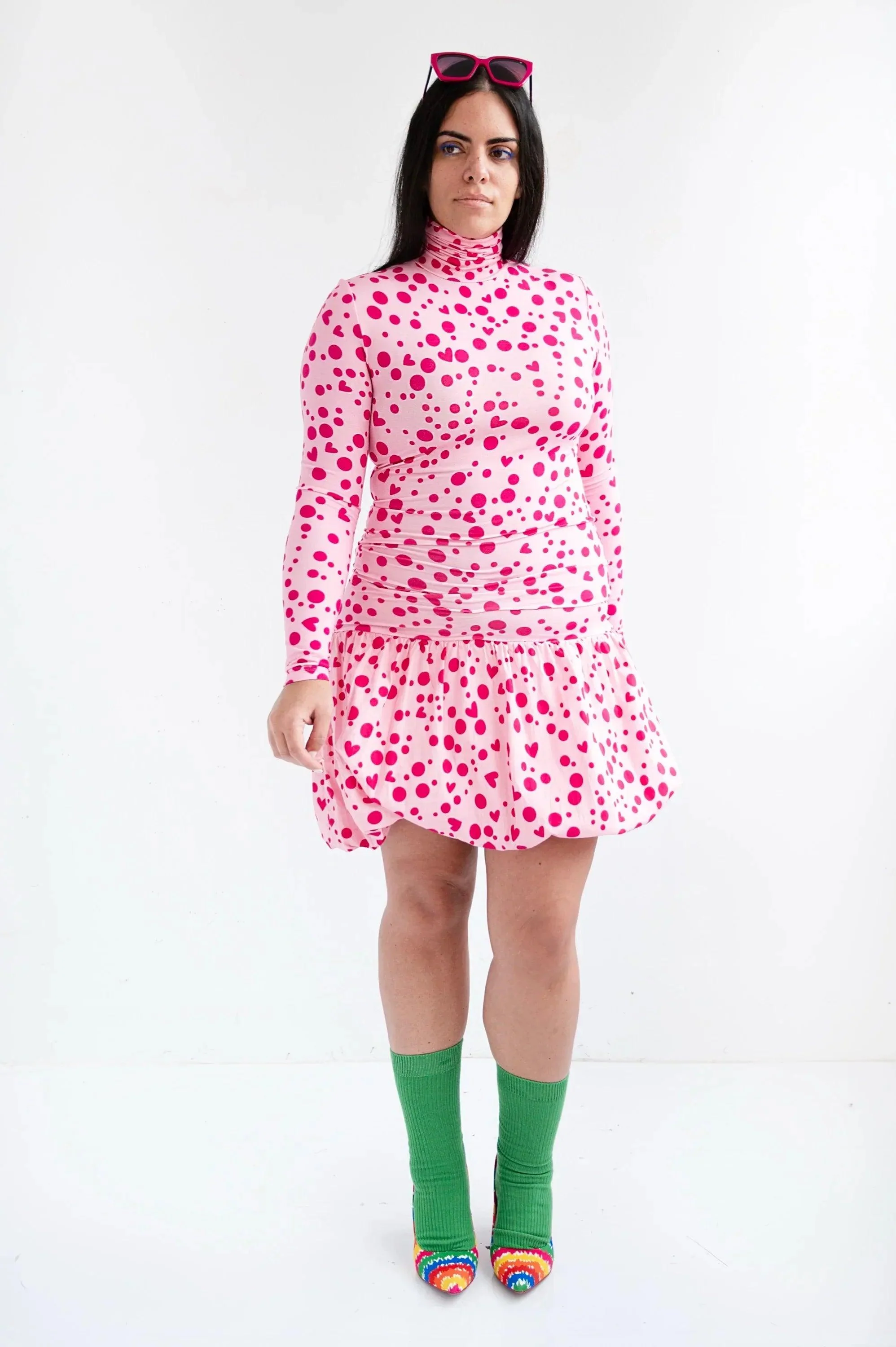 VESTIDO CORTO TOPOS CORAZONES ROSA - Image 4