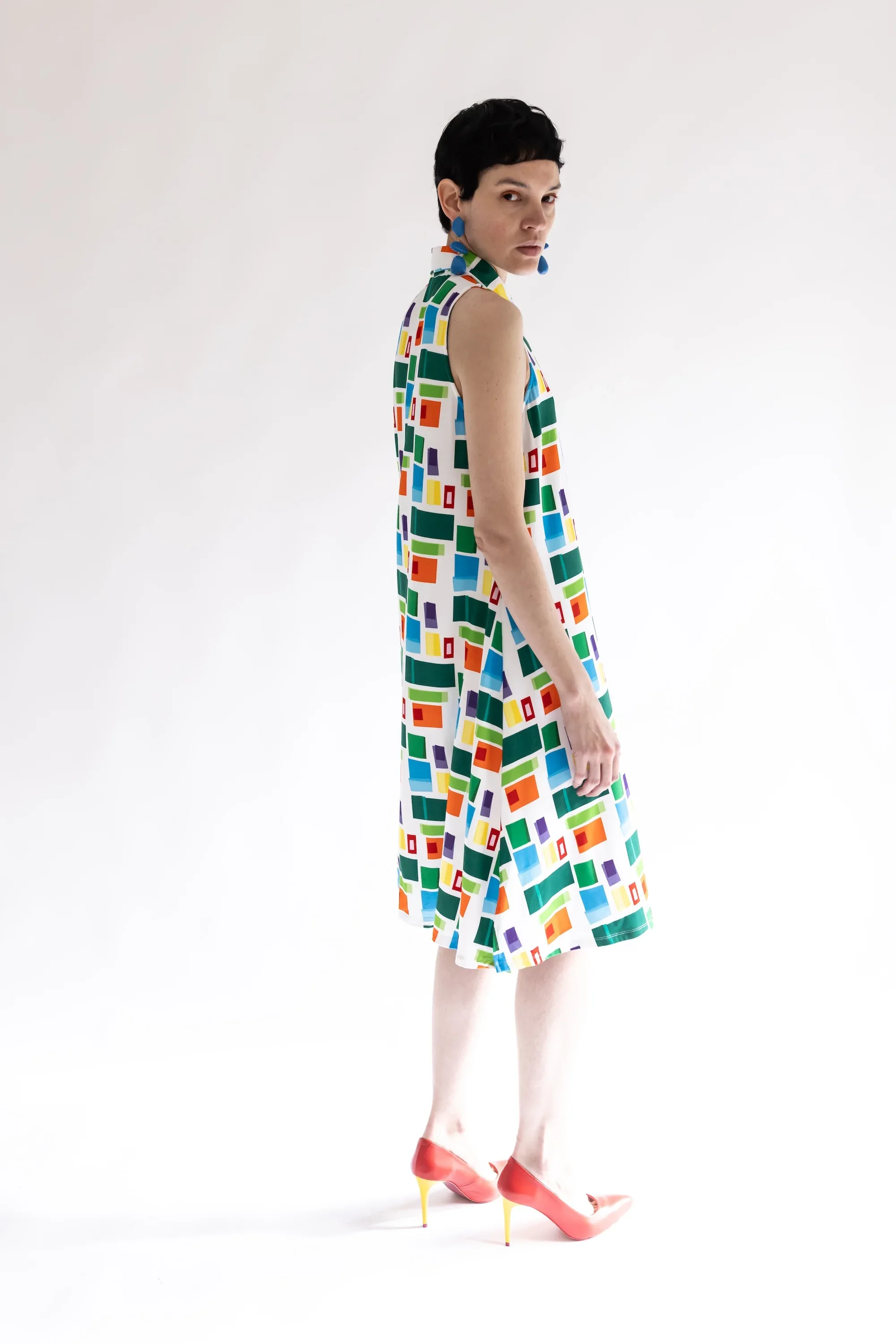VESTIDO CUELLO BOTONES CUADROS - Image 4