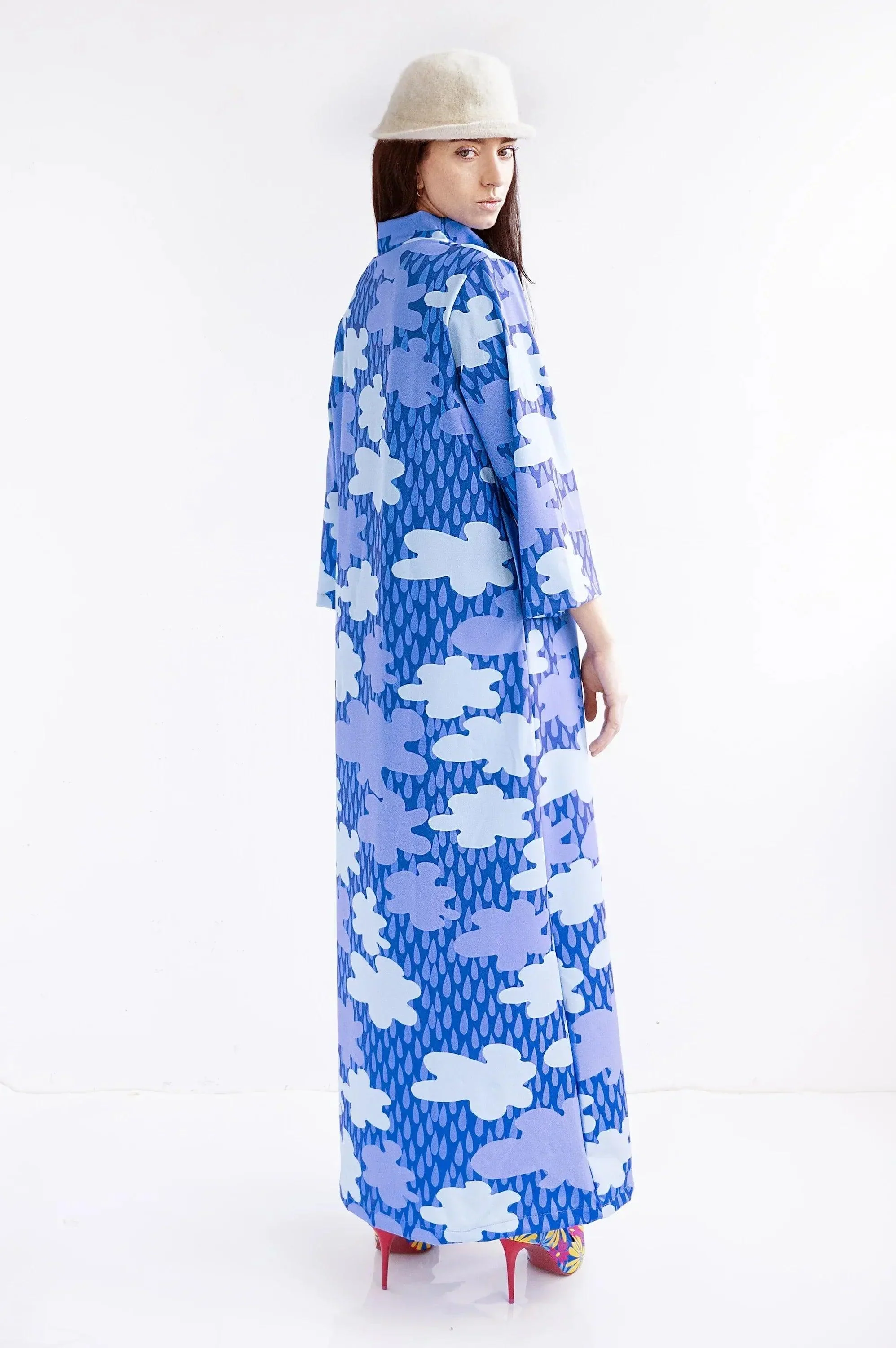 VESTIDO LARGO ESTAMPADO NUBES AZUL - Image 3